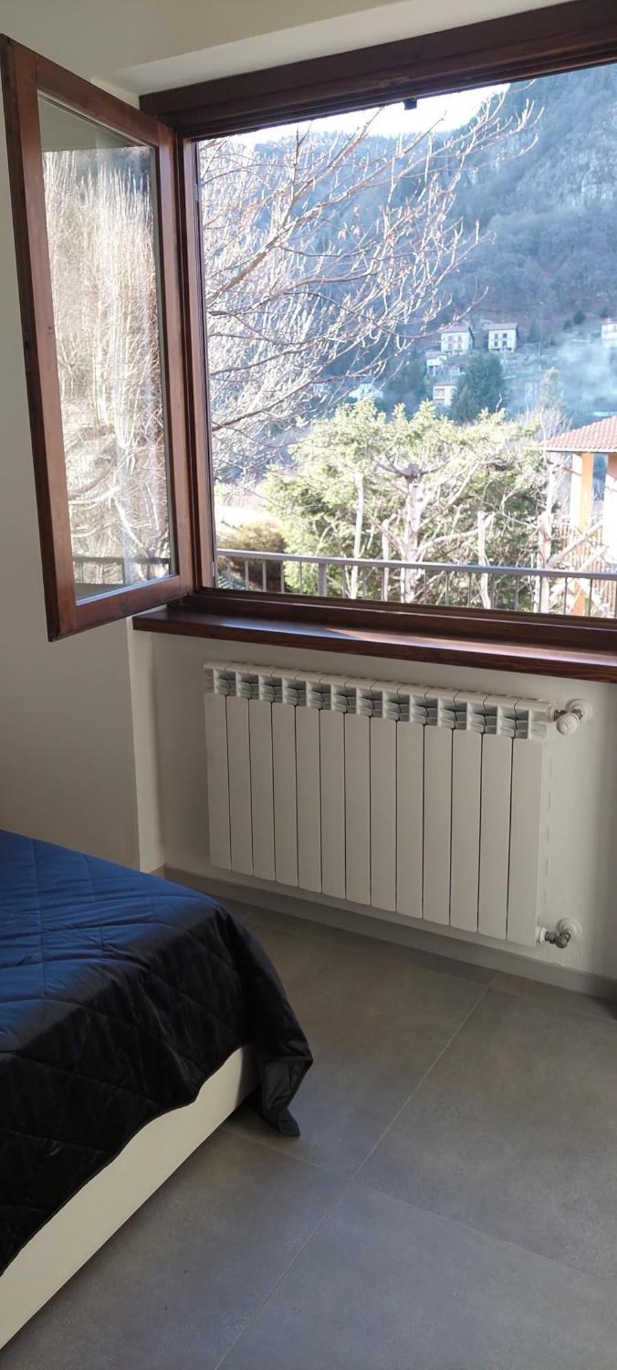 Casa Laura Zona Bellagio Apartment Magreglio Luaran gambar